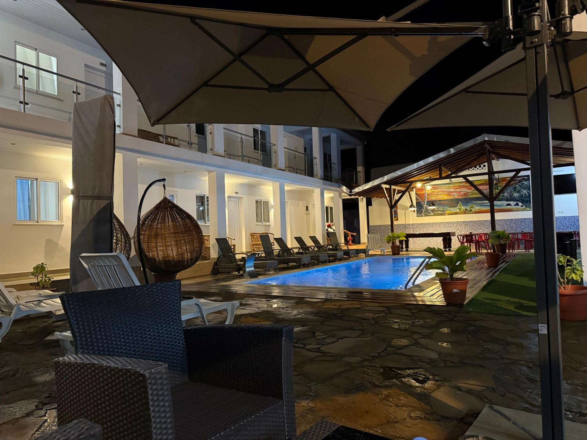 Hotel Kenito Sao Tome Zewnętrze zdjęcie